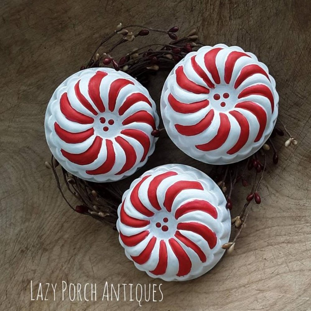 Hand-painted *PEPPERMINT CANDY * Bowlfillers *